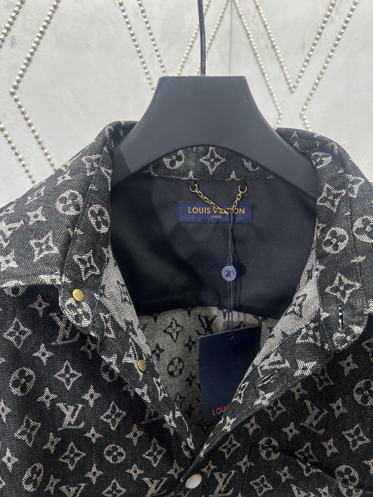 LV SHIRT
