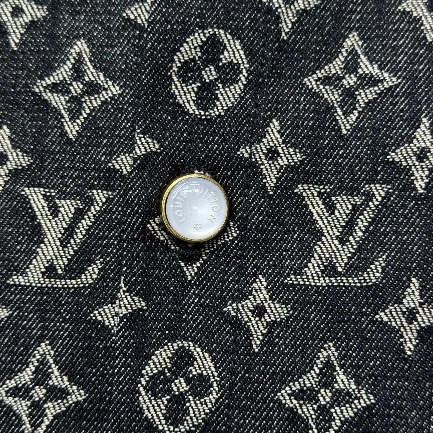 LV SHIRT
