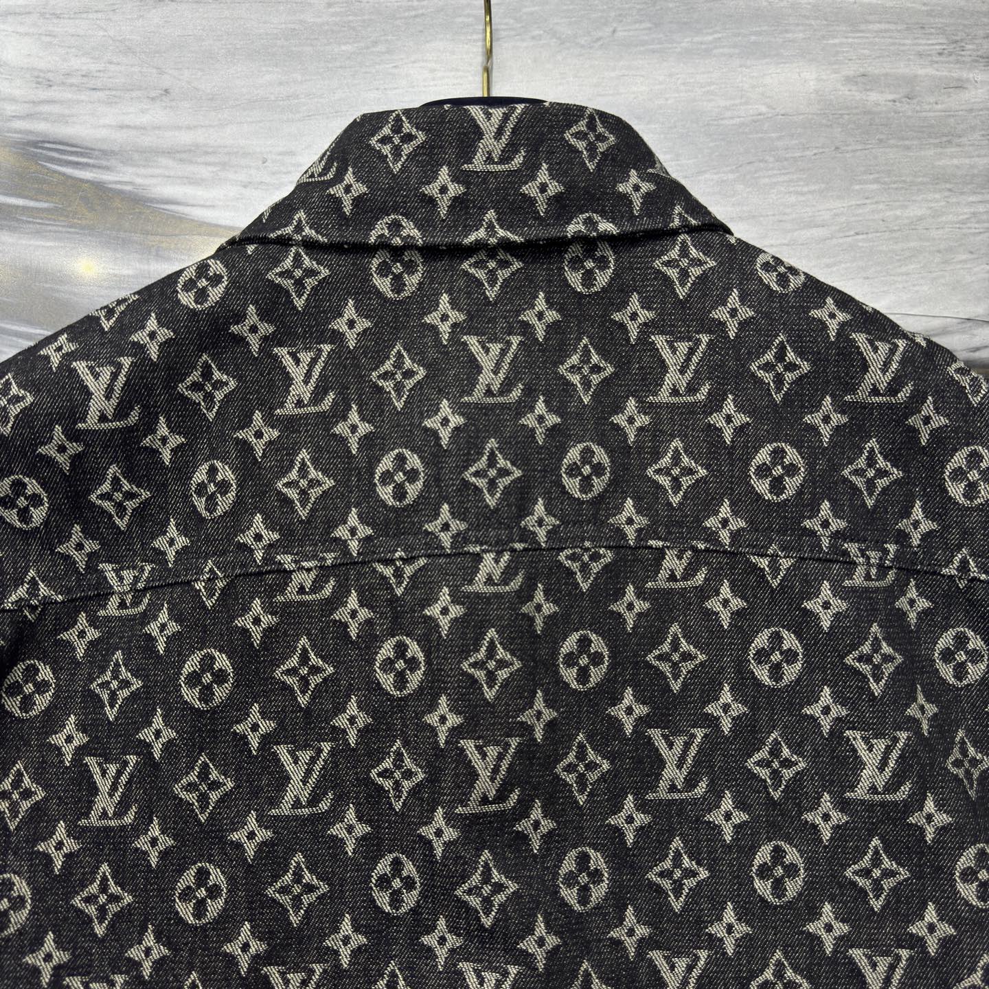 LV SHIRT