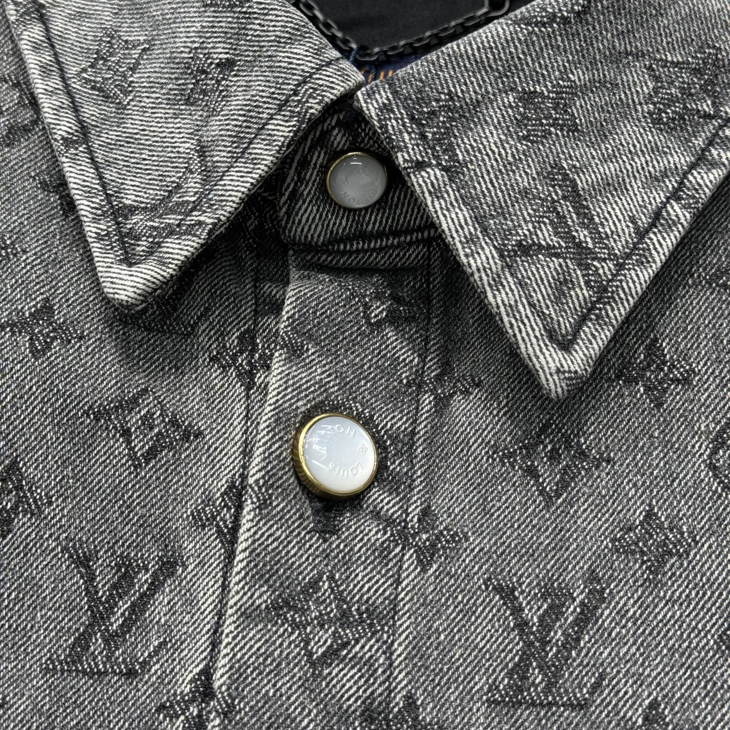 LV SHIRT