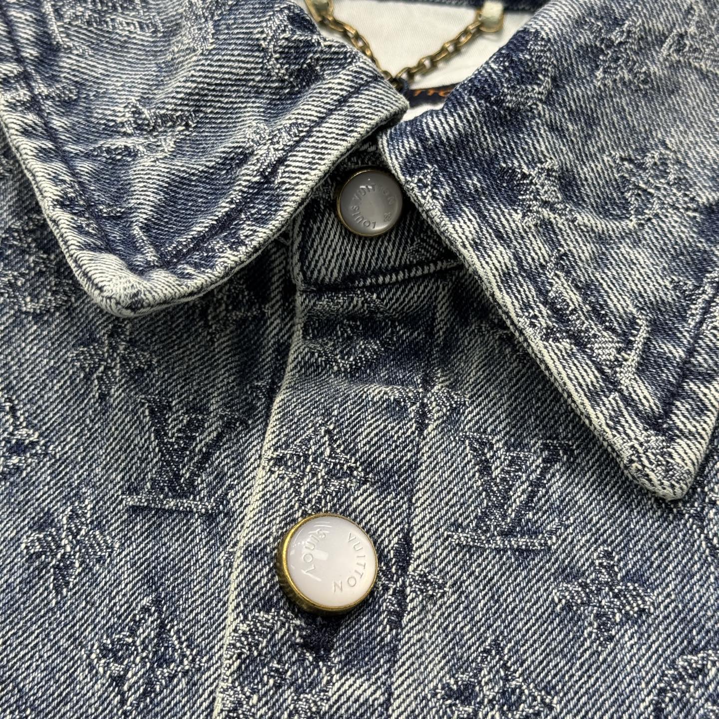 LV SHIRT