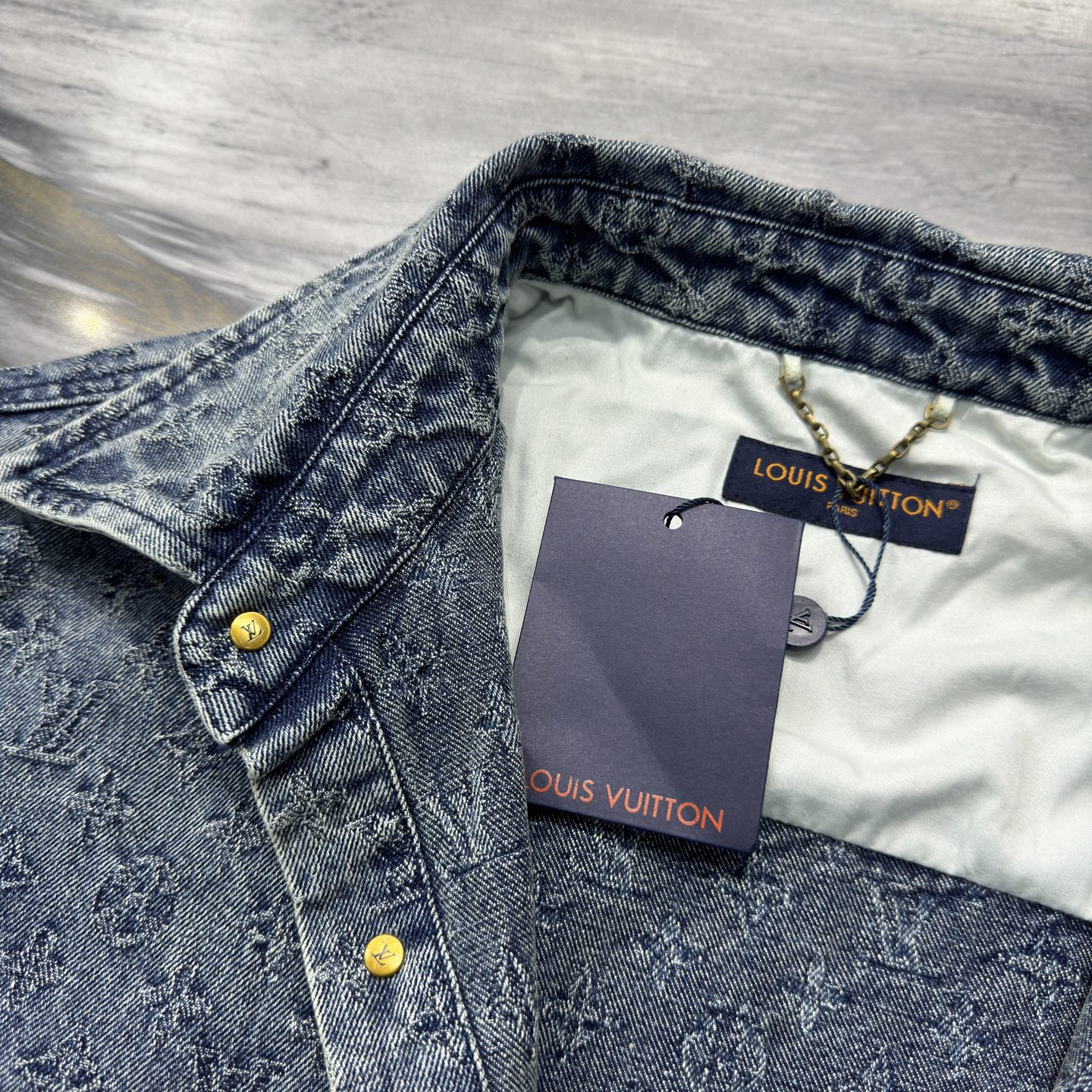 LV SHIRT