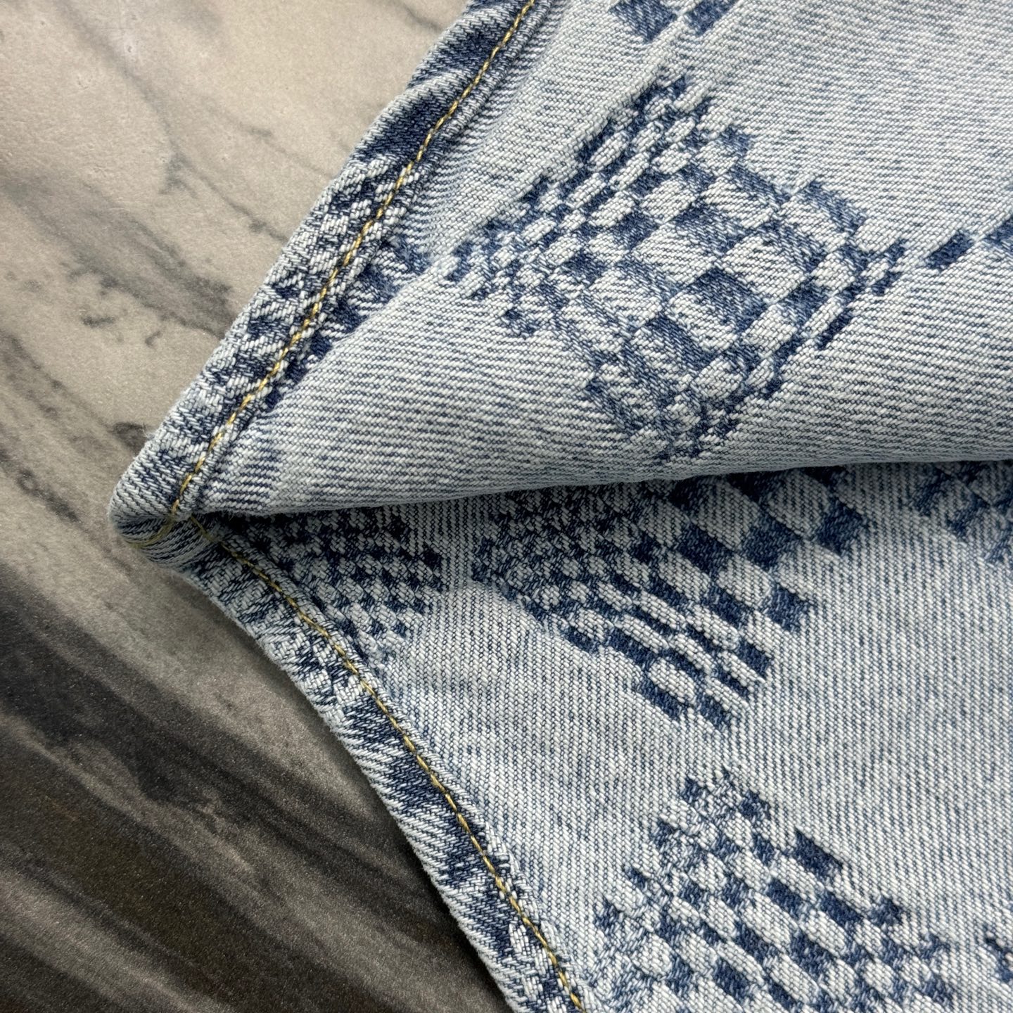 LV SHIRT