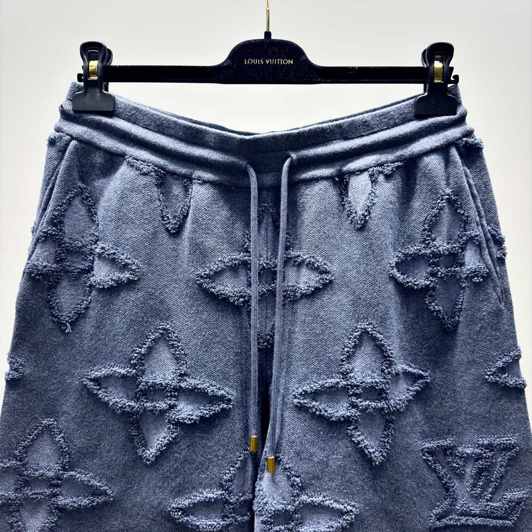 LV SHORTS