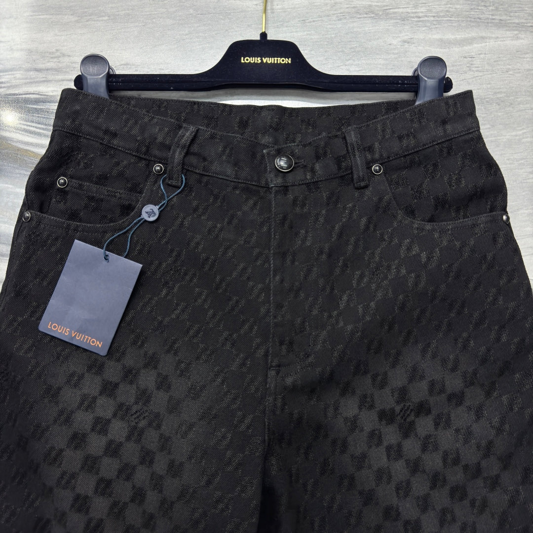 LV SHORTS
