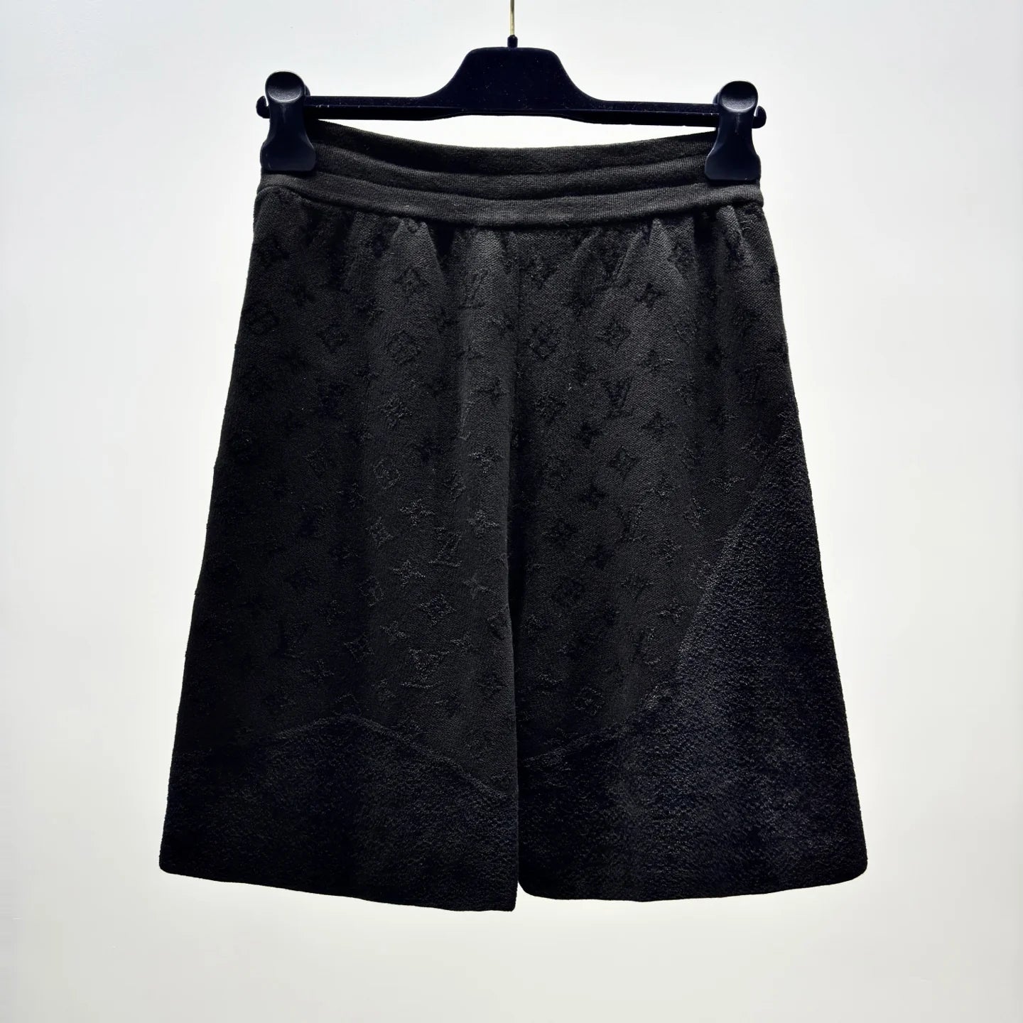 LV SHORTS