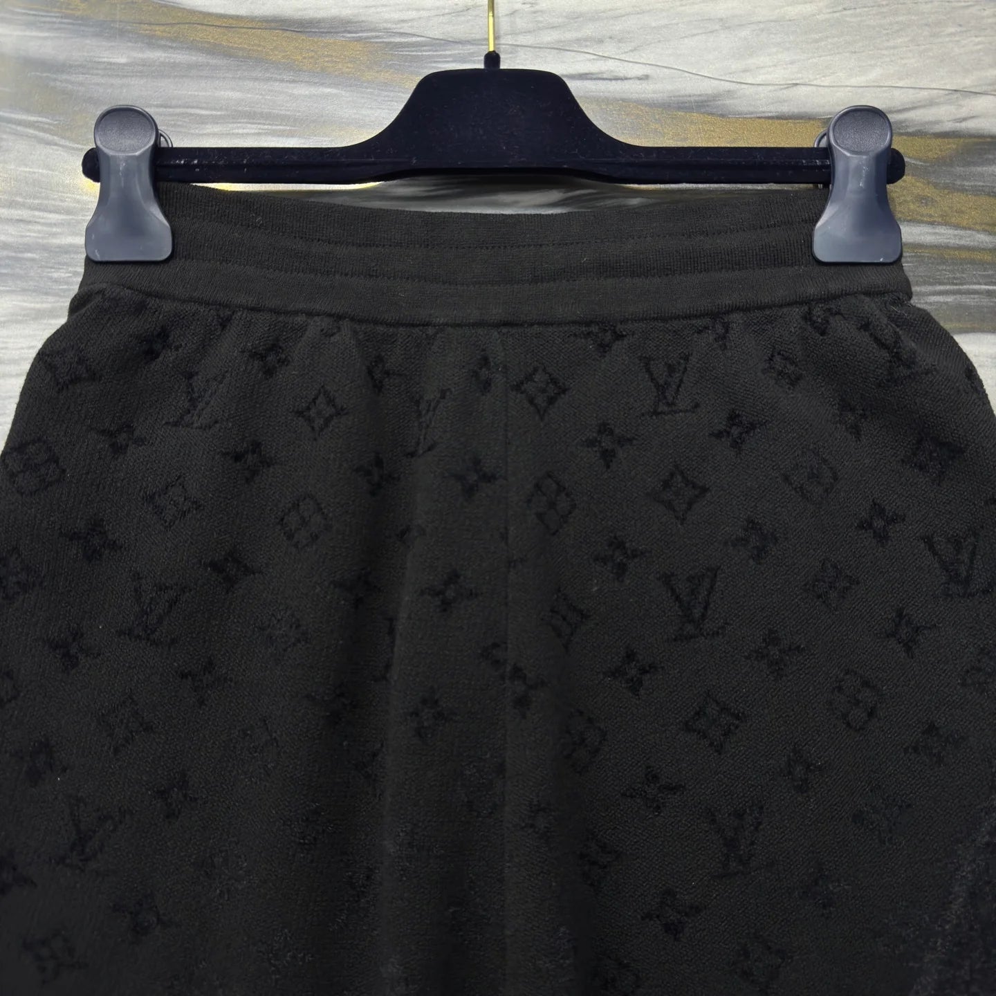 LV SHORTS