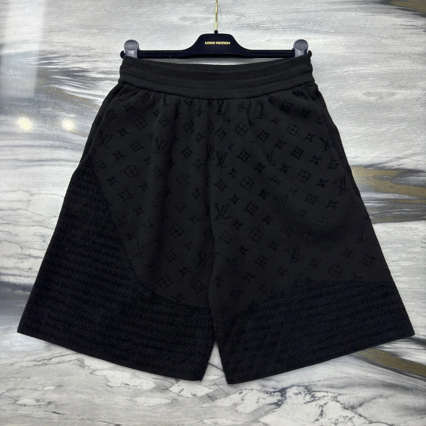 LV SHORTS
