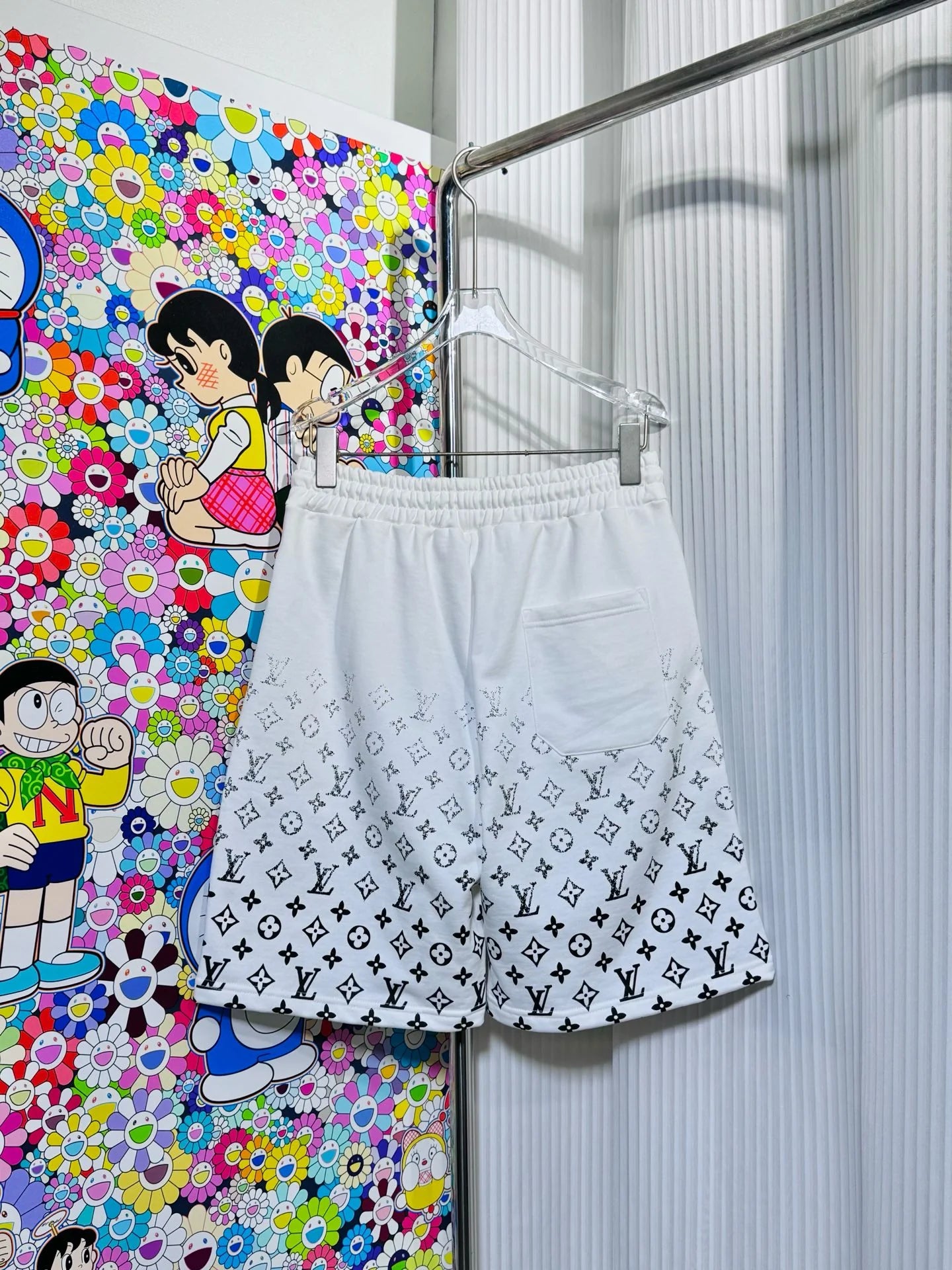 LV SHORTS