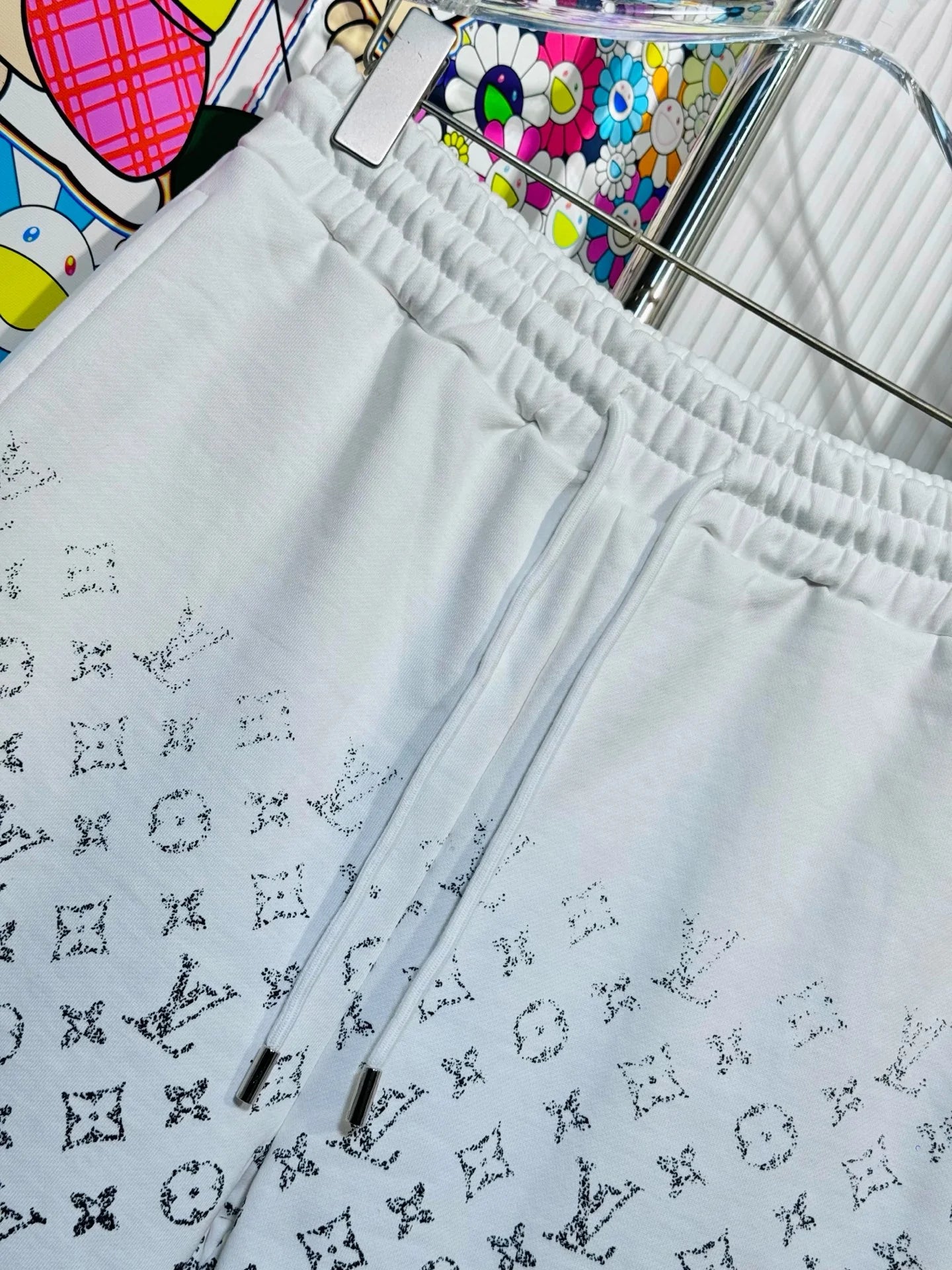 LV SHORTS