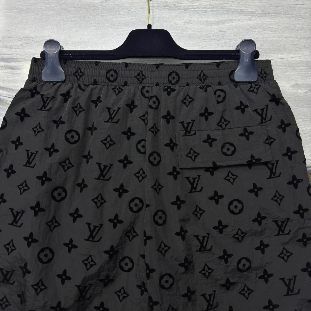 LV SHORTS