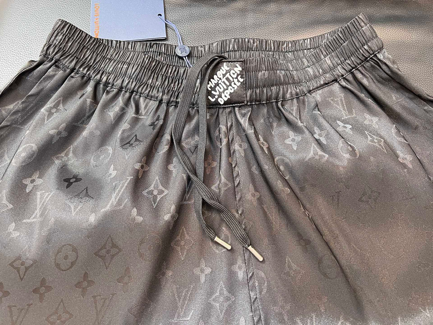 LV SHORTS