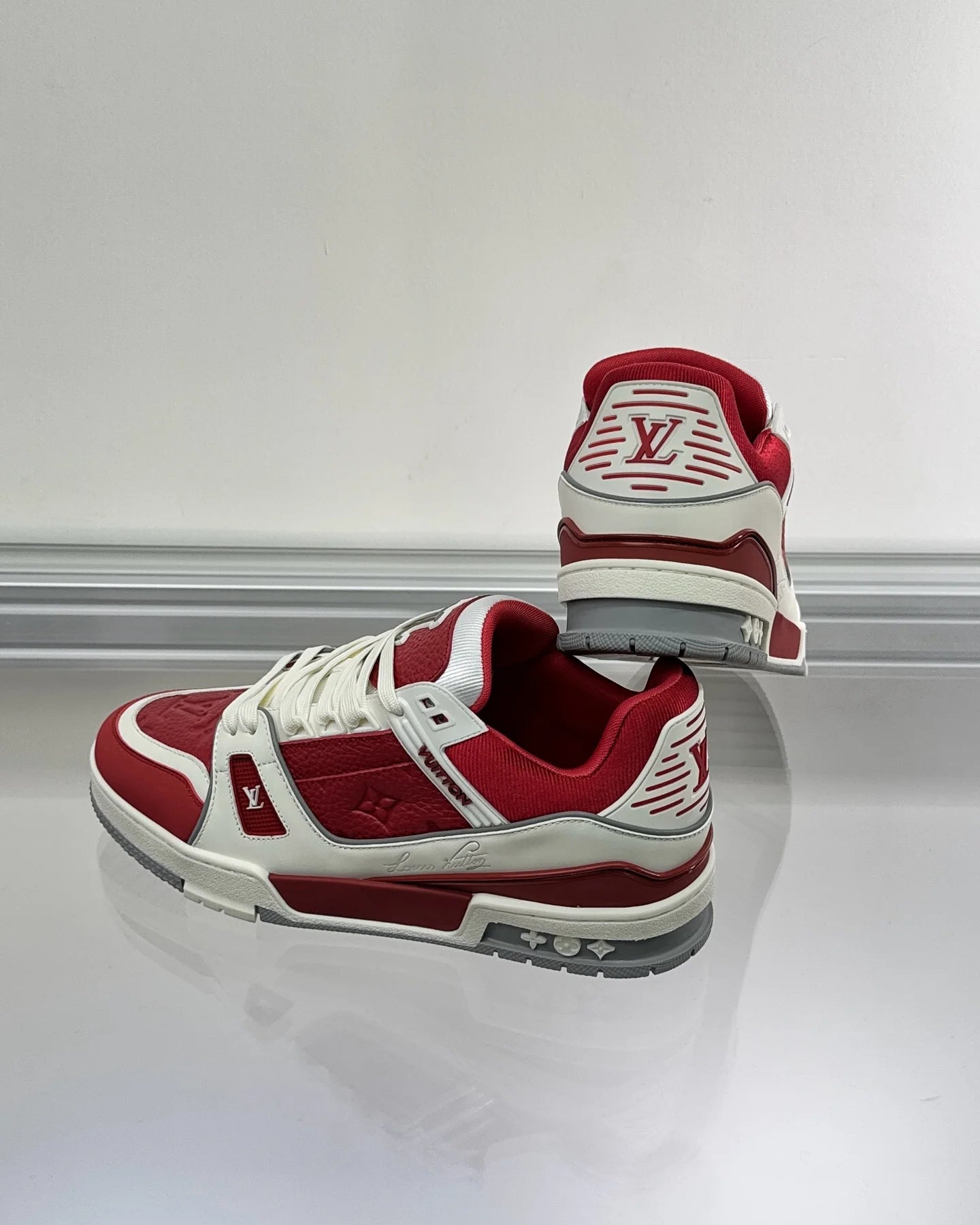LV SNEAKER