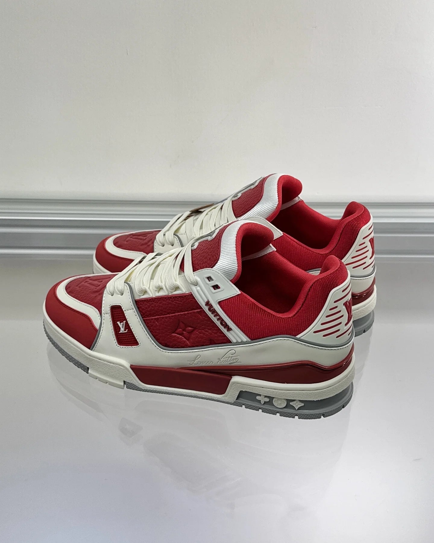 LV SNEAKER