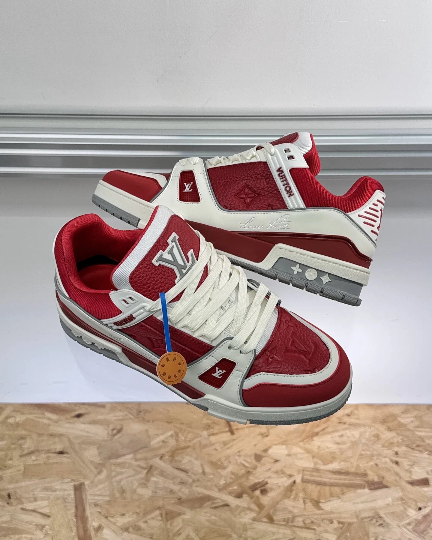 LV SNEAKER