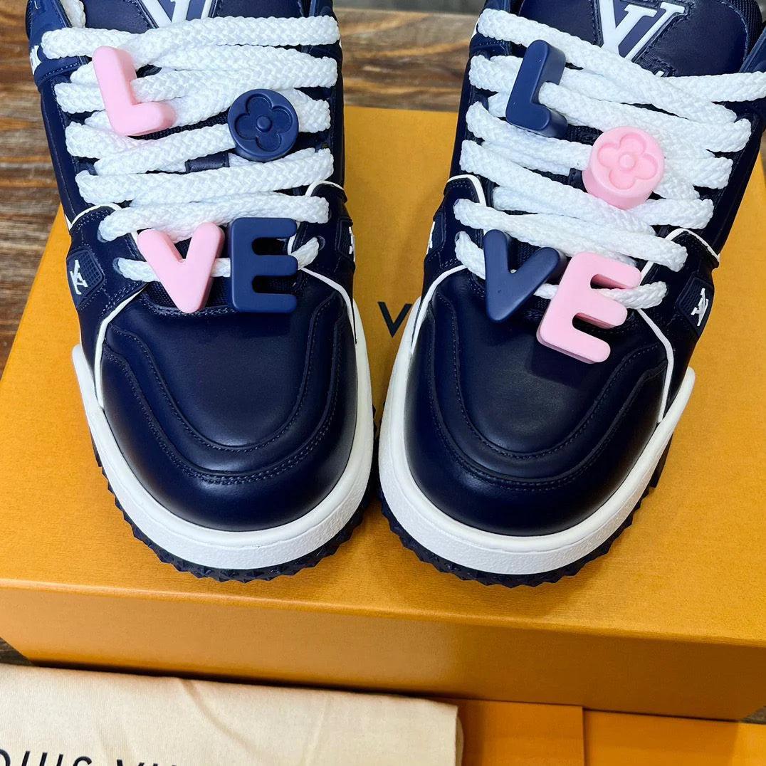 LV SNEAKER