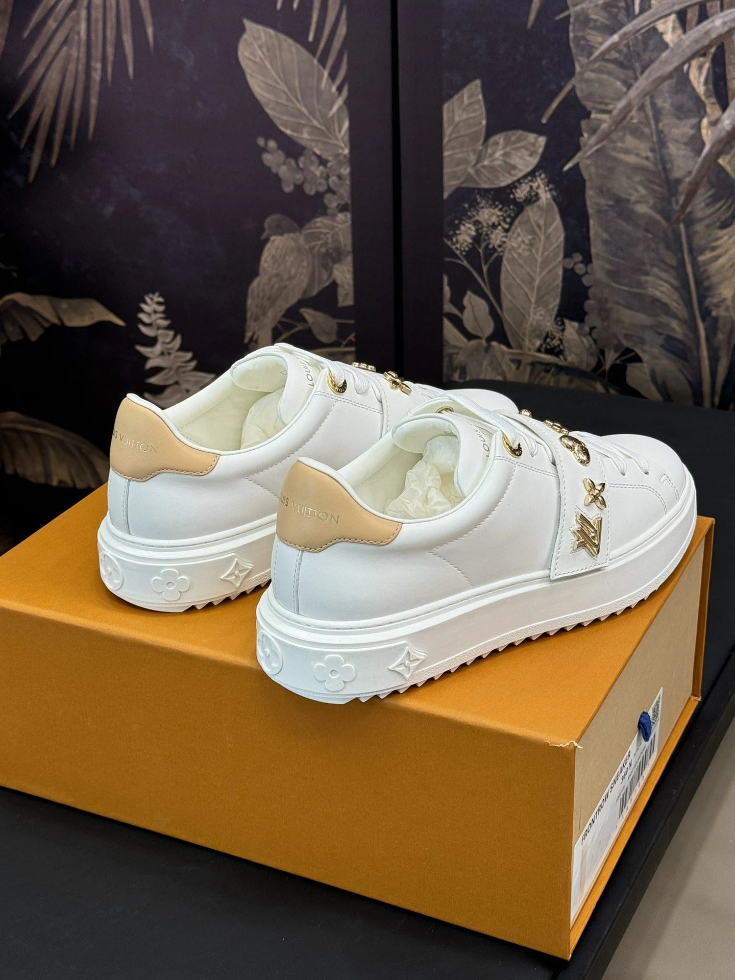 LV SNEAKER