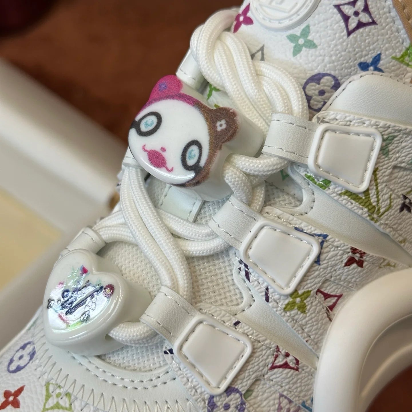LV SNEAKER