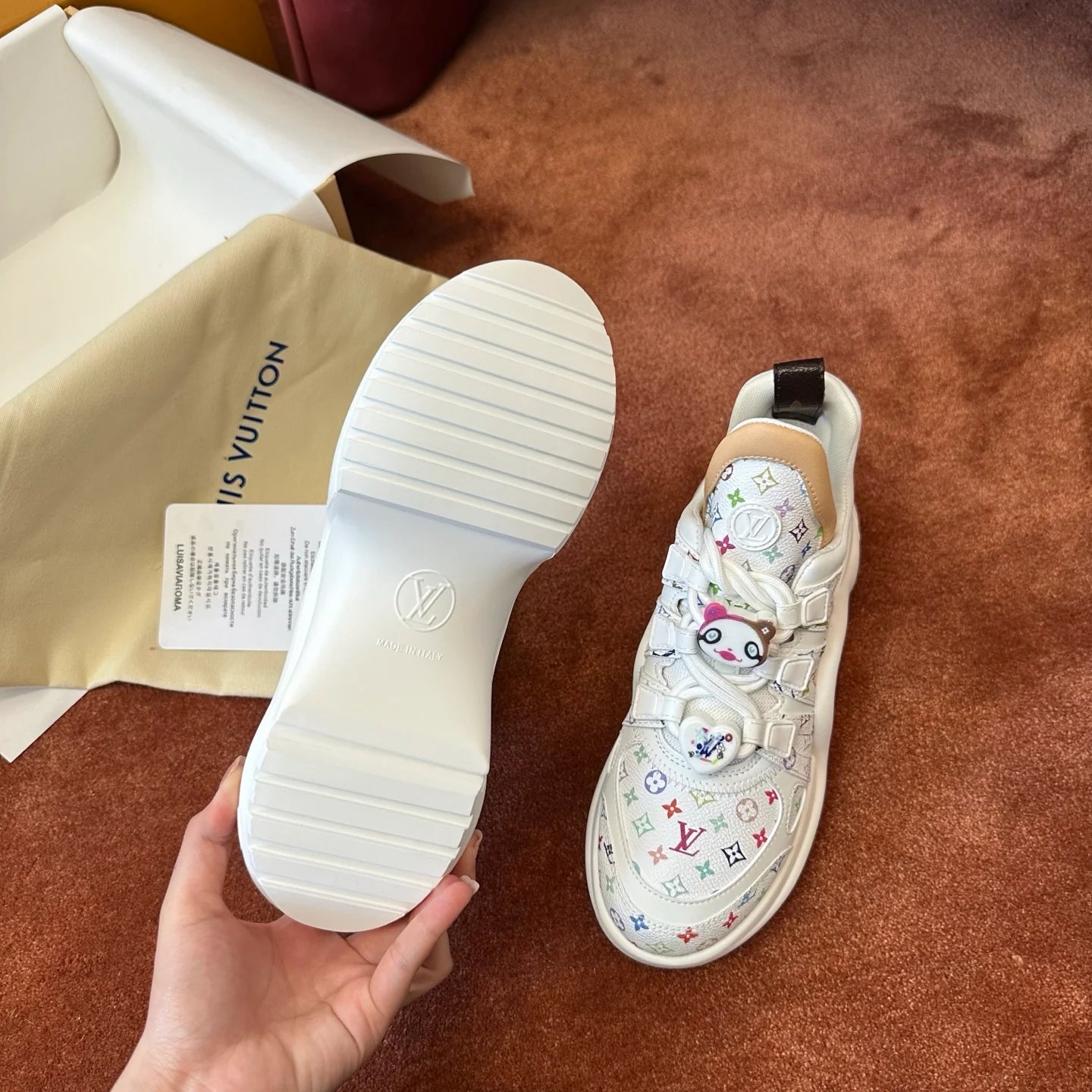 LV SNEAKER