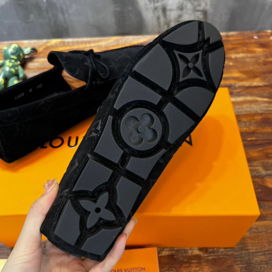LV SNEAKER