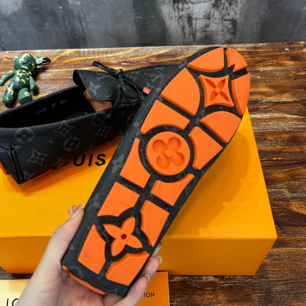 LV SNEAKER