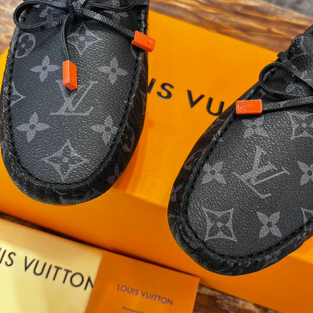 LV SNEAKER