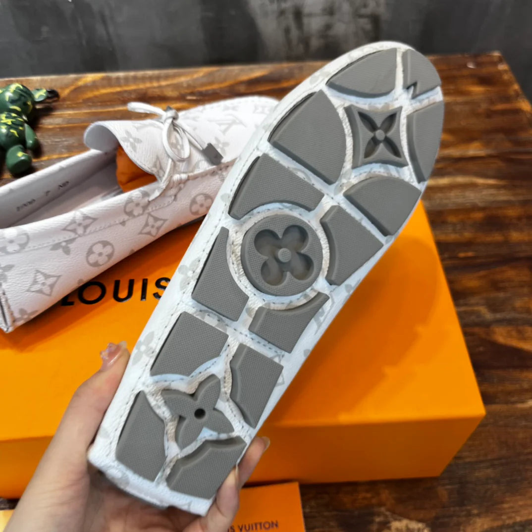 LV SNEAKER