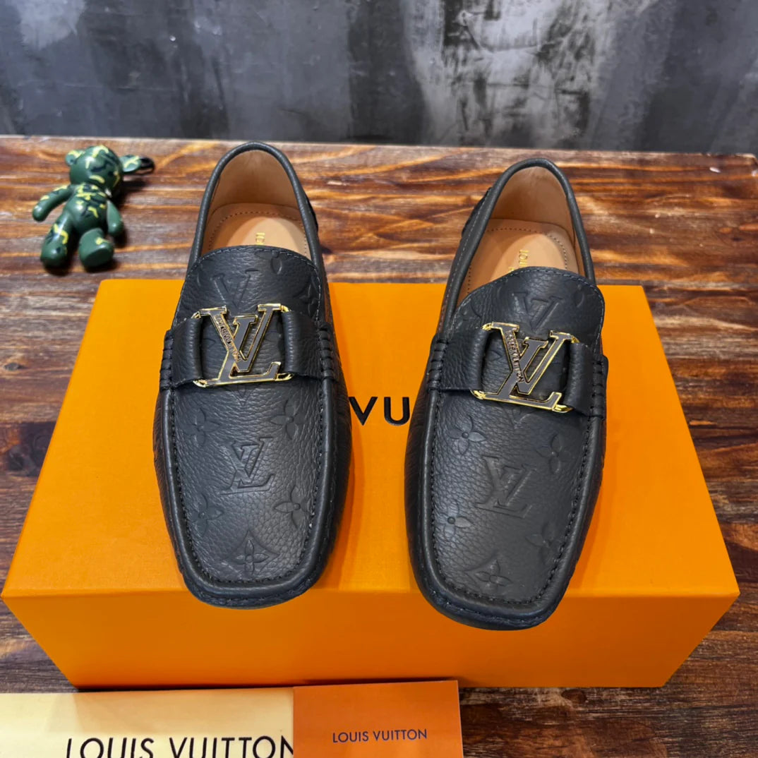 LV SNEAKER