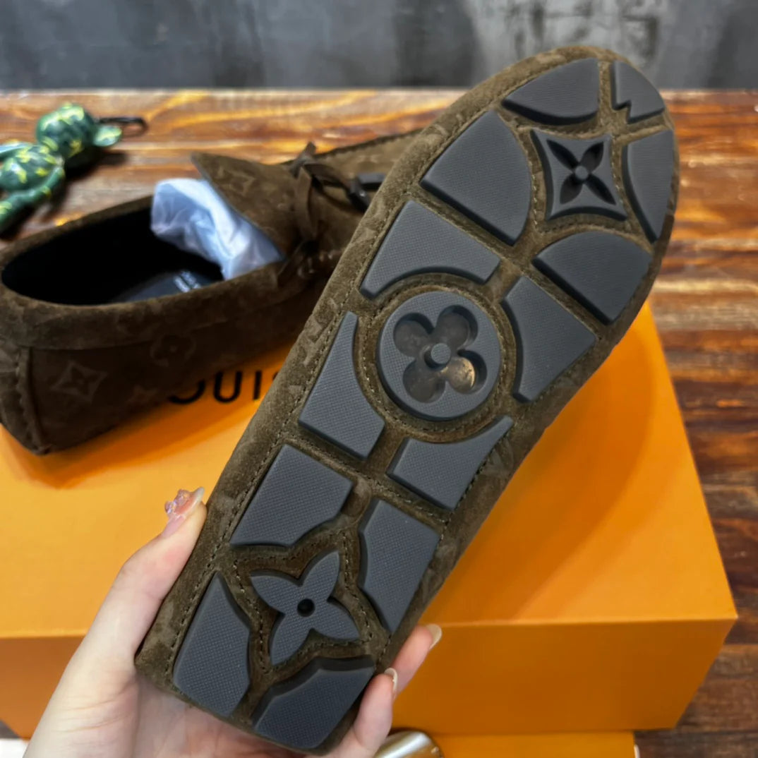 LV SNEAKER