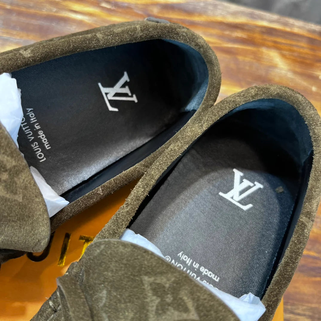 LV SNEAKER