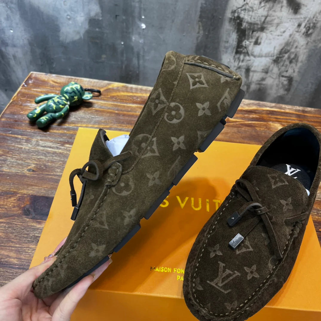 LV SNEAKER