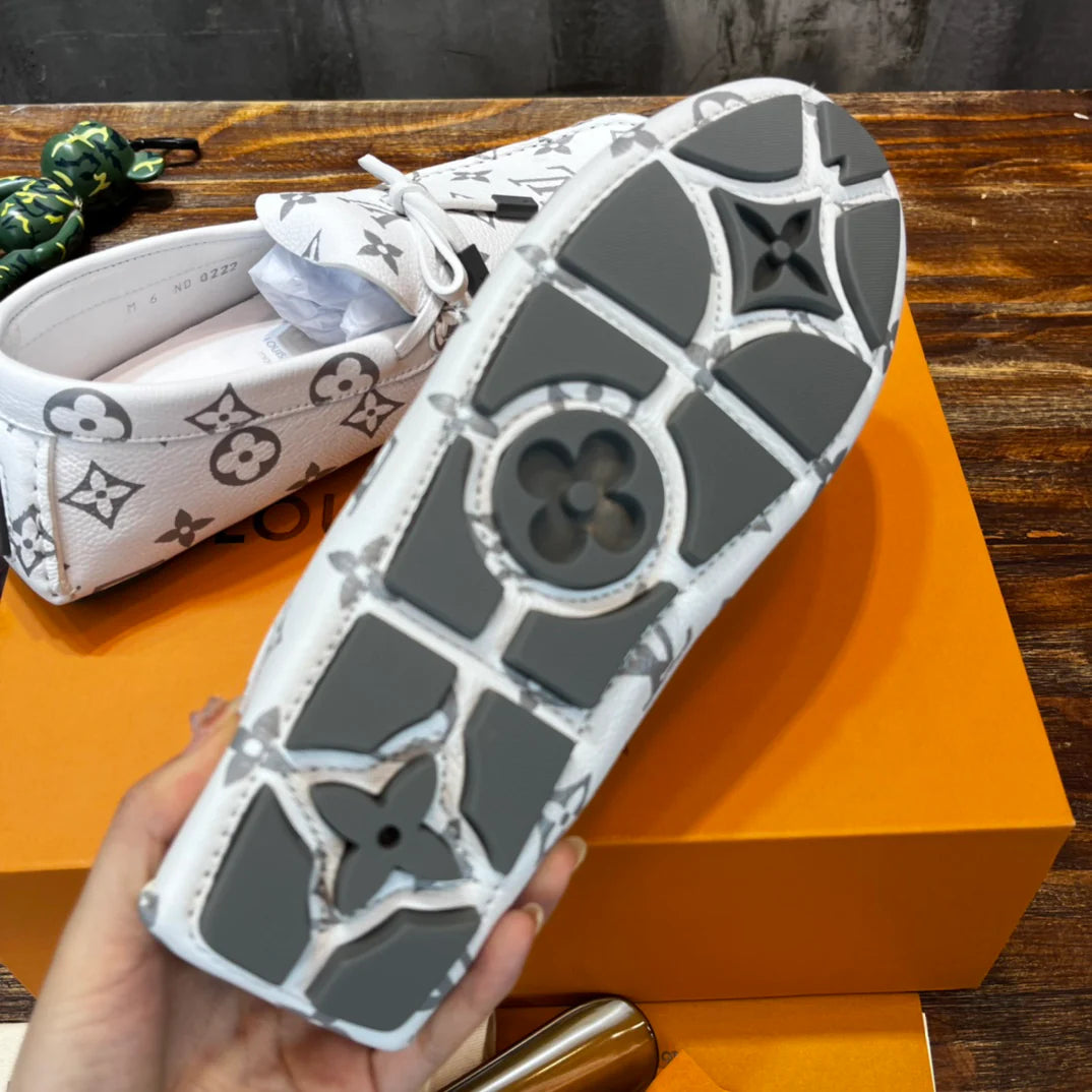 LV SNEAKER