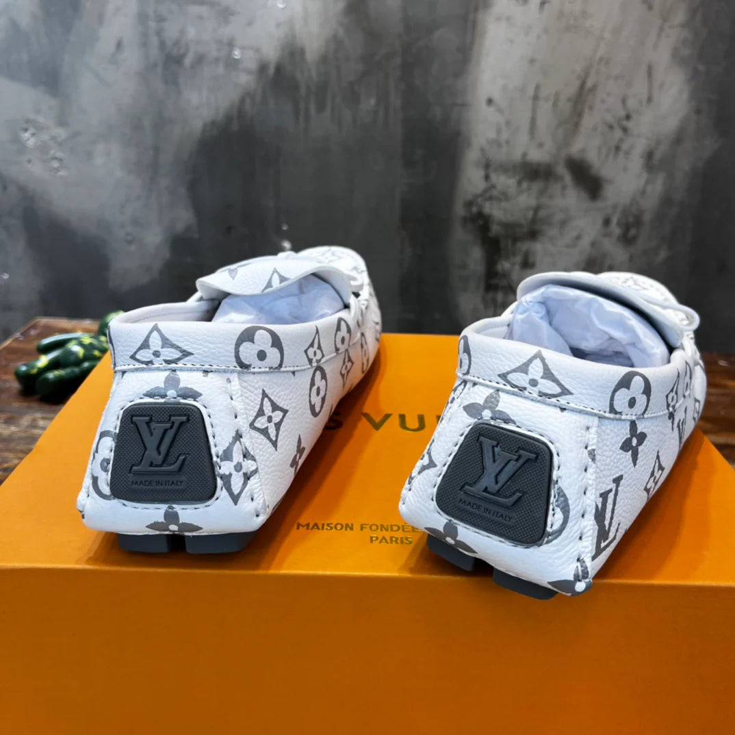 LV SNEAKER