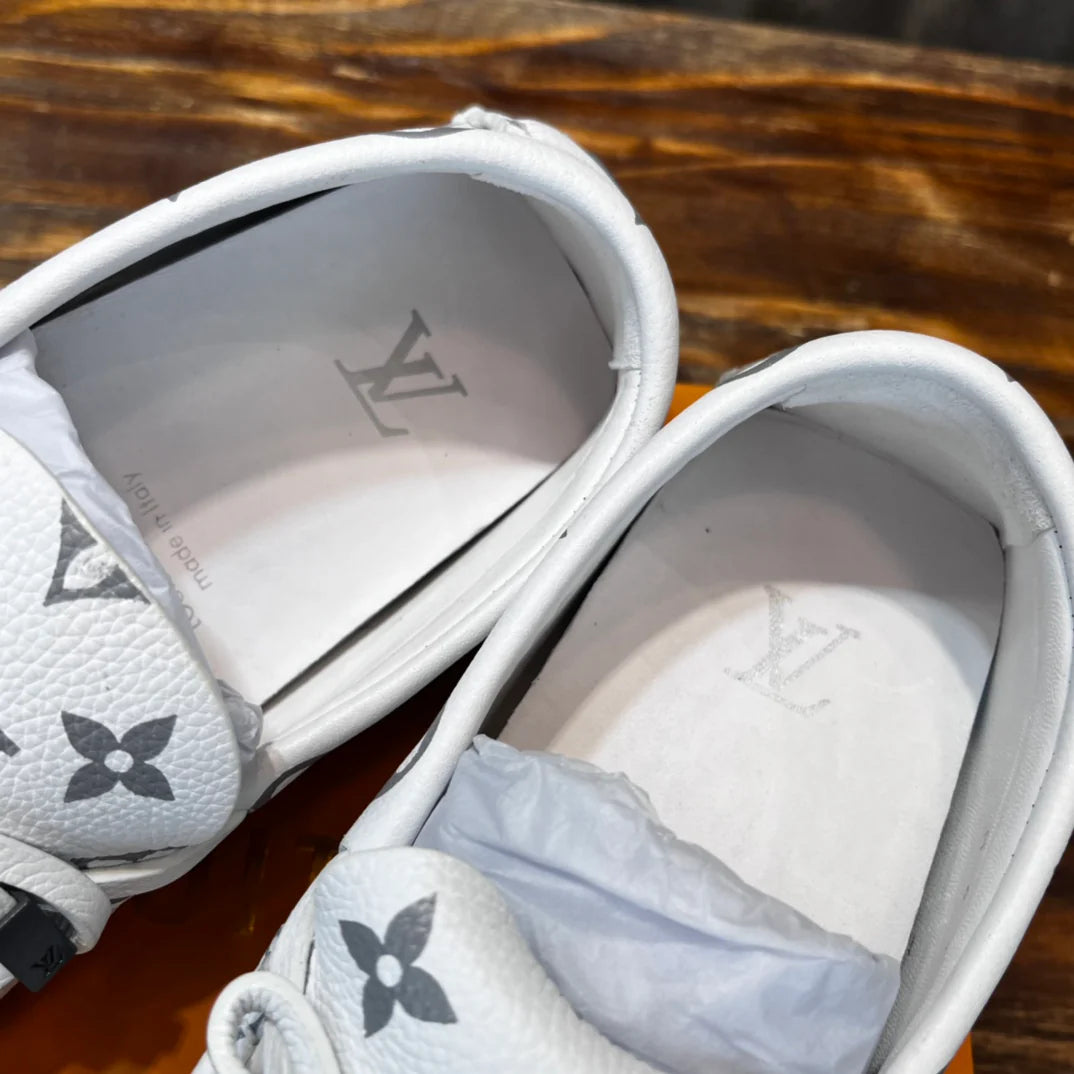 LV SNEAKER