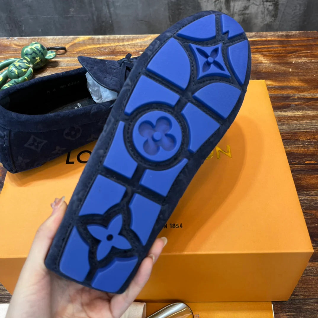 LV SNEAKER