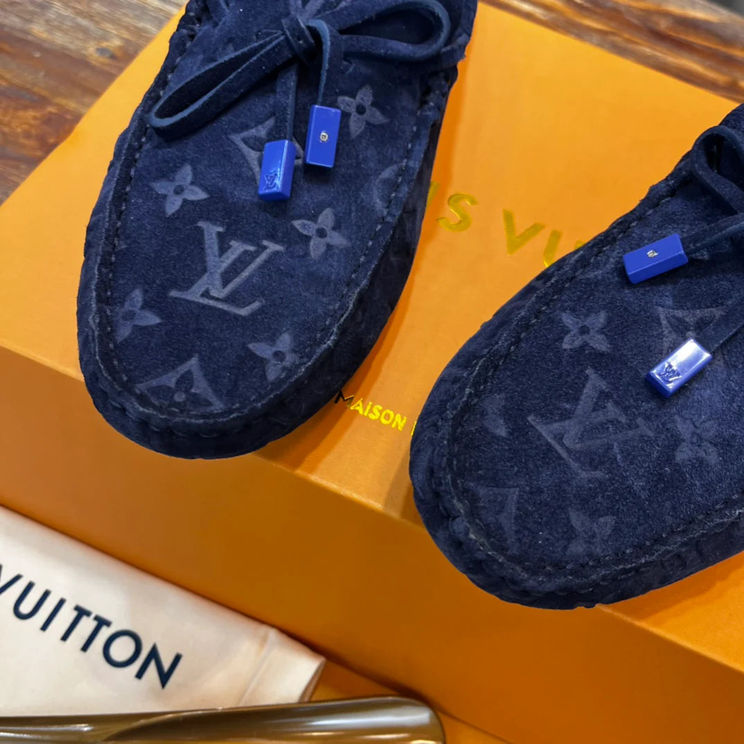 LV SNEAKER