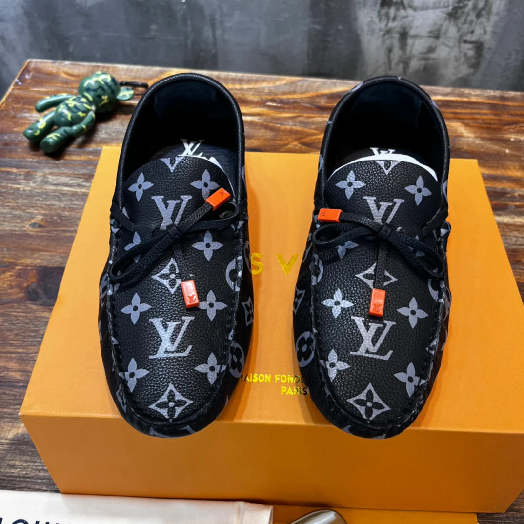 LV SNEAKER