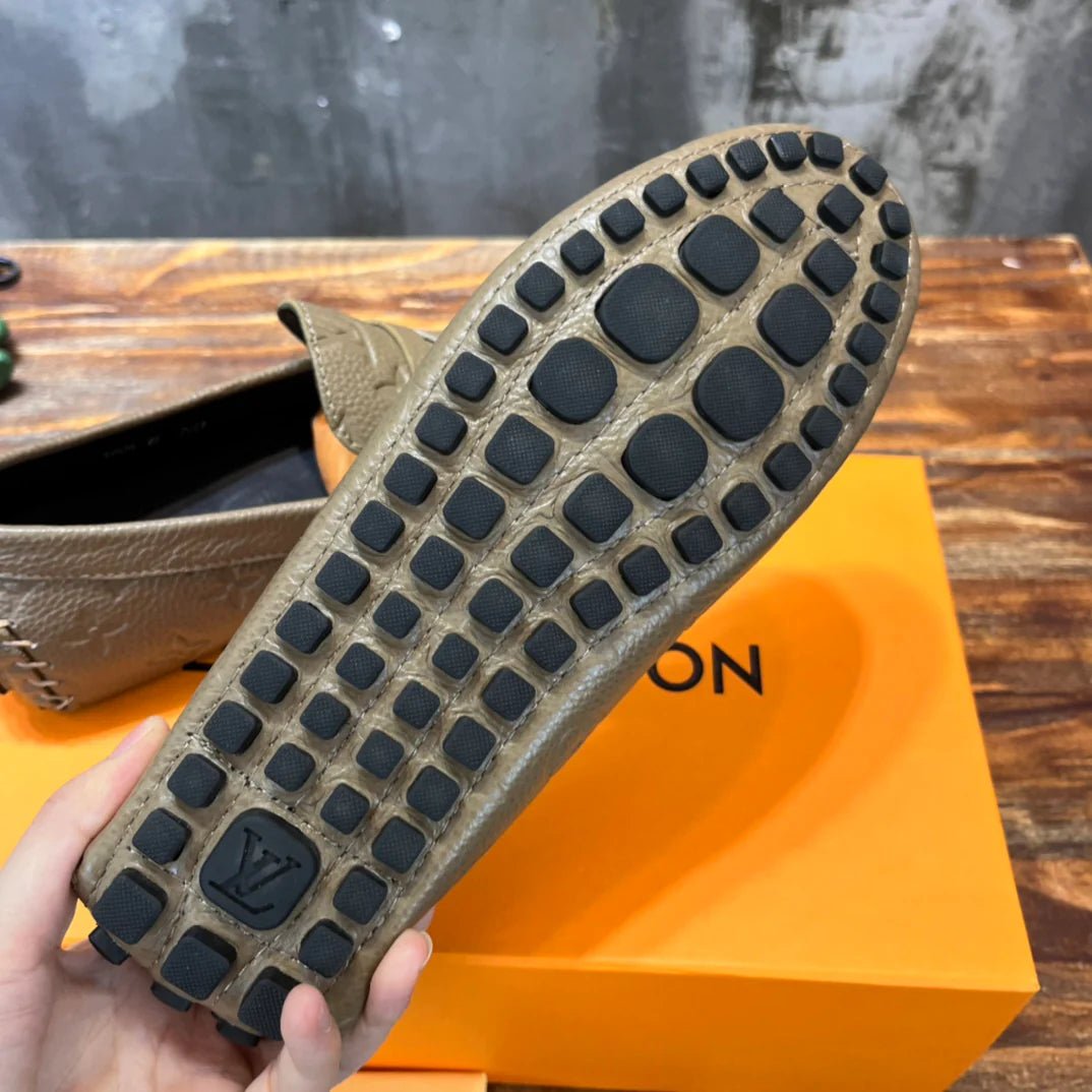 LV SNEAKER