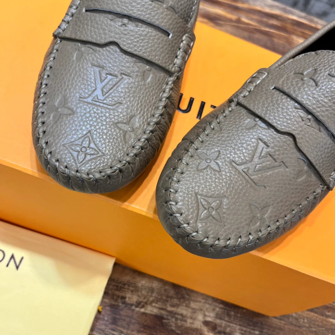 LV SNEAKER