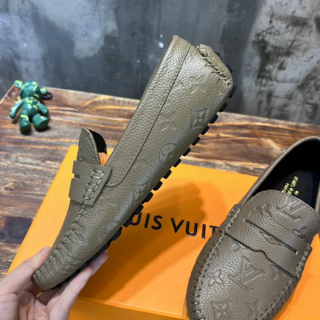 LV SNEAKER