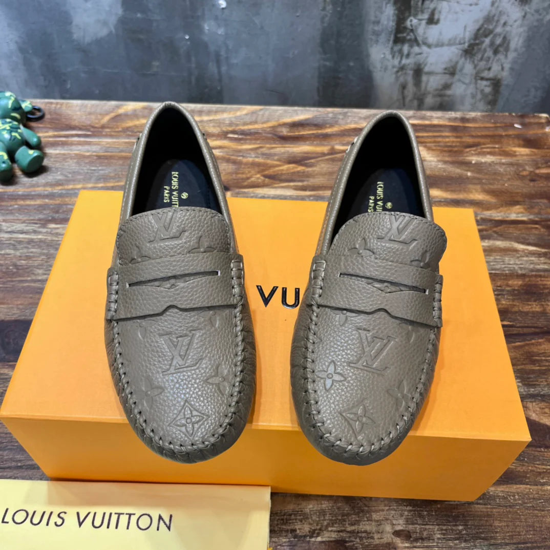 LV SNEAKER