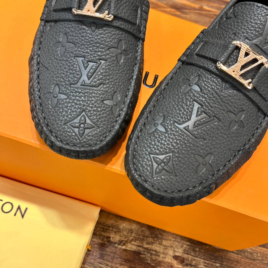 LV SNEAKER