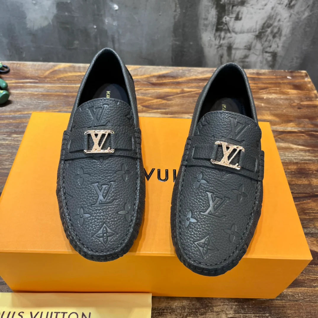 LV SNEAKER