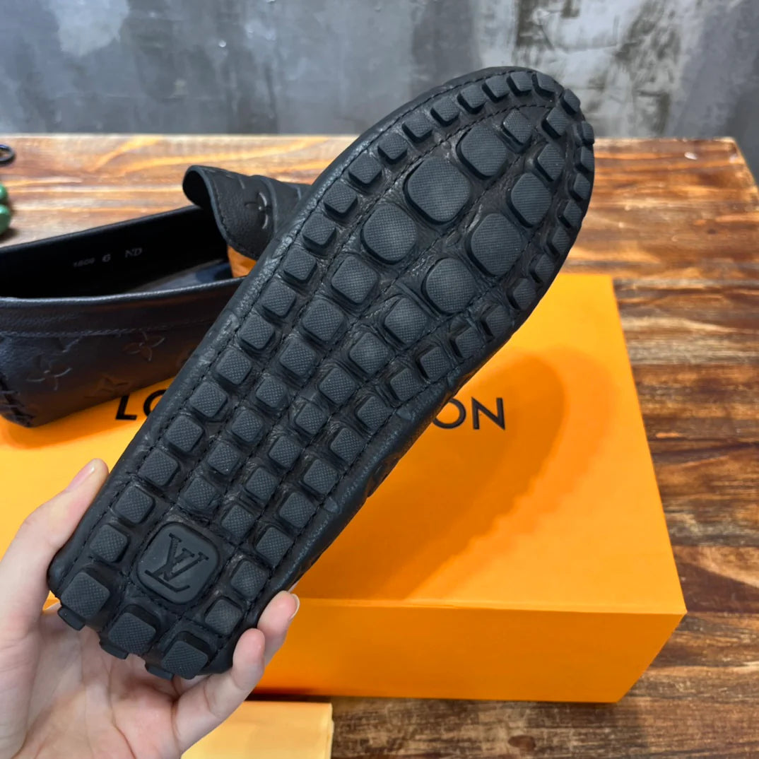 LV SNEAKER