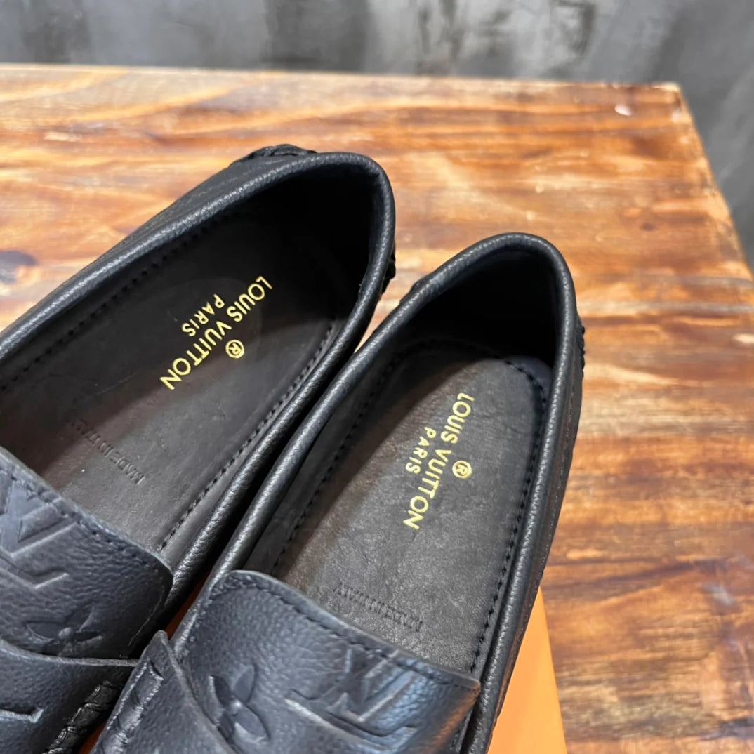 LV SNEAKER