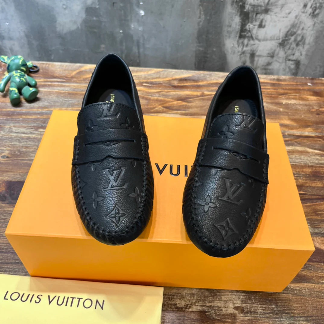 LV SNEAKER