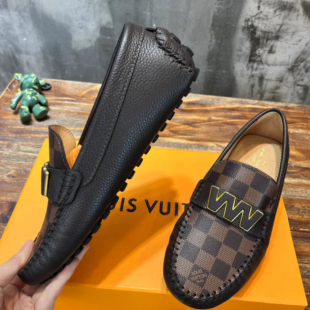 LV SNEAKER
