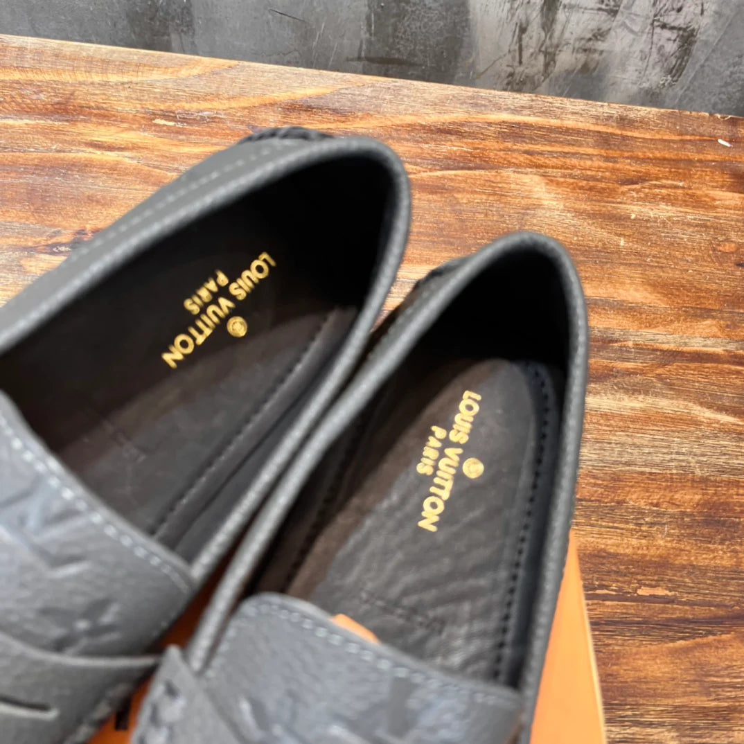 LV SNEAKER
