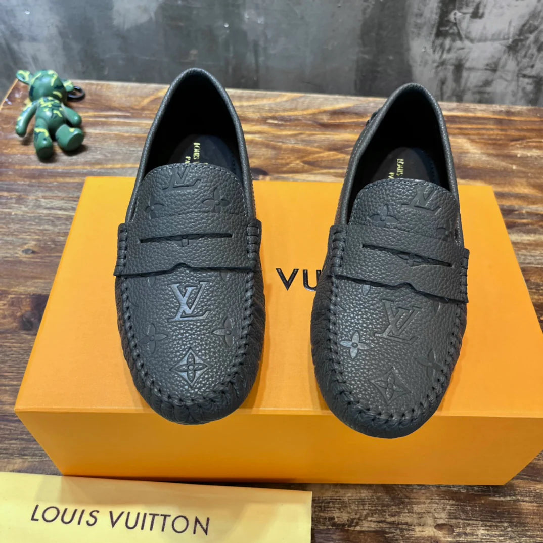 LV SNEAKER