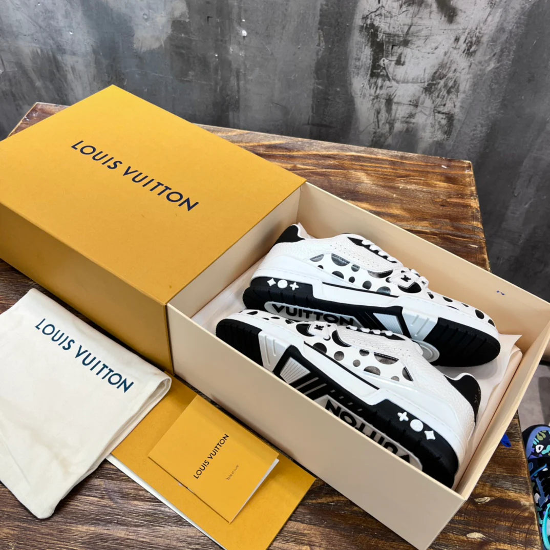 LV SNEAKER